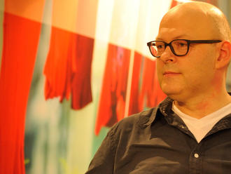Kriminetz traf André Georgi bei der Frankfurter Buchmesse 2014, wo er seinen Thriller "Tribunal" vorstellte. Foto: © Jürgen Schmid