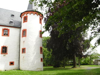 Im Schloss Netzschkau findet am 4.6.2016 das 11. Mordsspektakel statt: die Kriminacht mit Elisabeth Herrmann, Markus Heitz, Rainer Wittkamp, Martin Krist und Klaus Stickelbroeck. Foto: © Claudia Schmid, Kriminetz