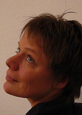 Das Foto zeigt Friederike Schmöe. Mit freundlicher Erlaubnis des Gmeiner-Verlages.